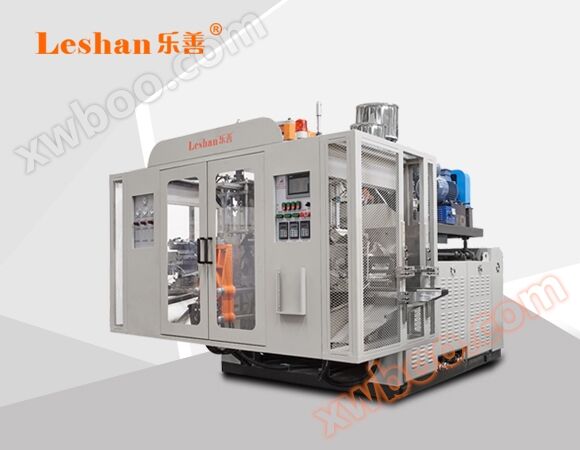 Leshan supplies high-quality fully automatic hollow blow molding machine for PE extrusion blow molding machine